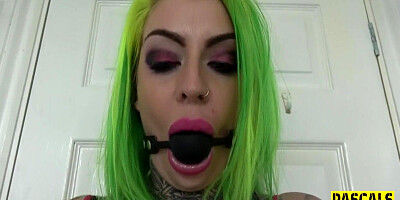 Alternative gagged sub