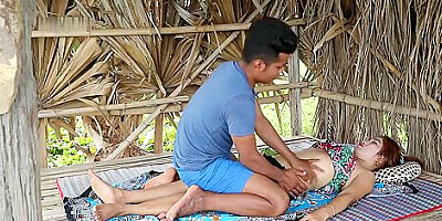 How To Give A Stress Relieving Foot Massage