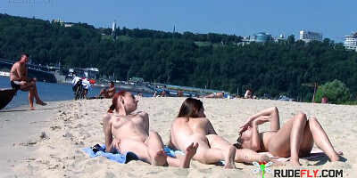 Sexy nudist teen enjoys