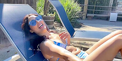 D Va, Vanessa Sky And Romeo Mancini - Has A Hungry Box