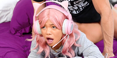 Sexy gamer Paisley Paige pounded while playing