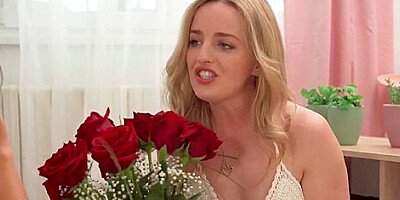 3some Hostel Room Sluts In Ffm Pussybanging With Bwc