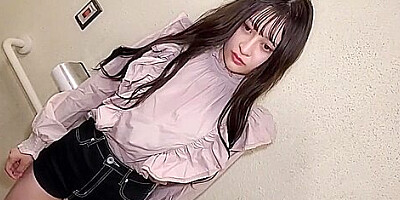 A Beautiful Fair-skinned Slender Beauty. She Takes A Loose Attitude In The After-sales, Takes It To The Toilet As A Punishment That Made The Place White, And 6 Consecutive Vaginal Cum Shot Sex