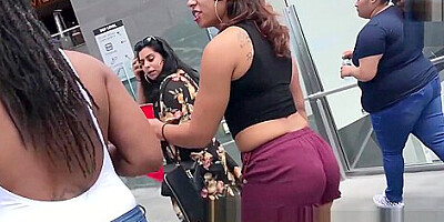 Sexy Big Booty Latina In Short Shorts