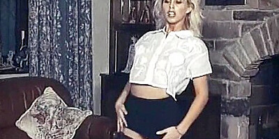 SELF CONTROL - stockings blonde beauty strip dance