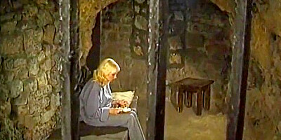Fucking the hot blonde prisoner