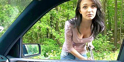Amateur teen girl fucked at the back of the wheels
