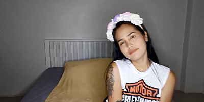 Big booty Asian teen sucking big dildo