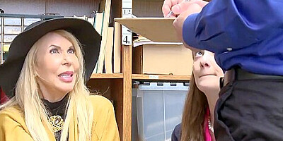 SHOP LYFTER &amp,amp, A threat Step mother and stepdaughter