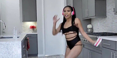 creampie big booty asian teen twerks for daddy