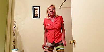 Everybody In This Family Watches Step mommy PEE