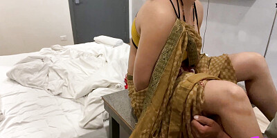 Tharki Tailor Ne Dikhaya Apna Rang aur Bahane Se Maarli Bhabhi Ki Choot
