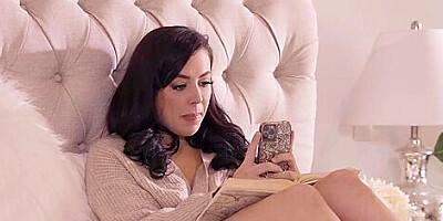 Whitney Wright,Eliza Ibarra