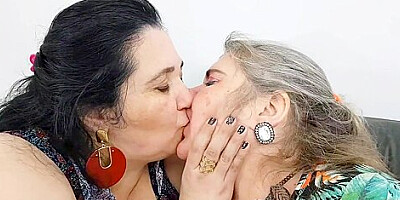 Lesbian Bbw Kissing Full Scene
