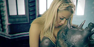 Chris Diamond And Christen Courtney - Randy Whore Xxx