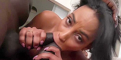 Samantha Cruuz In 3some With A Colombian