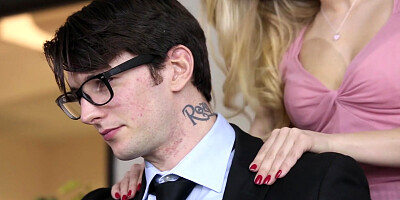 Super-Hot assistant deepthroats manager' rock-hard lollipop