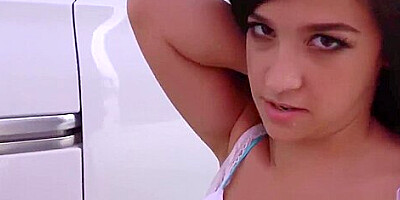 Mofos - Public Pick Ups - Curvy Latina Gets Paid to Fuck starring Annika E