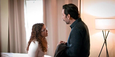 Coed willing to use dirt to get fucked