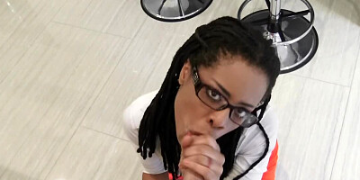 Kira Noir takes cock in vagina instead of helping decorate house