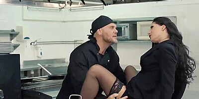 ALEXA TOMAS Muffin cooked with cum