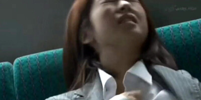 Chinese Student Has Joy with Schoolteacher on Bus