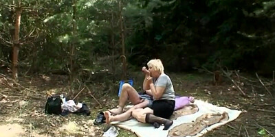 Nubile screwed by oldie in the forest