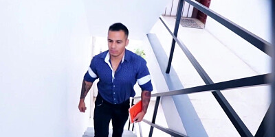 Gali Diva is a smoking steaming cougar with large orbs and deep mouth, who luvs gonzo lovemaking