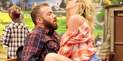 Barn Dance Bangin Ft Massive ( )( ) - Alexis Fawx