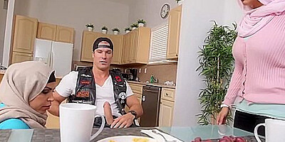 Brand New Behind The Outtakes Featuring