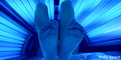 Super-Cute nymph is jacking in the solarium and attempting not to yell during an heavy climax