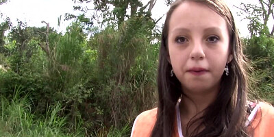 Shy girl Isabela Monsalve agrees to suck a cock for some cash