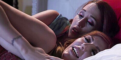 Teen 18+ Lesbian Sneaks In The Bedroom To Lick Mature Pussy
