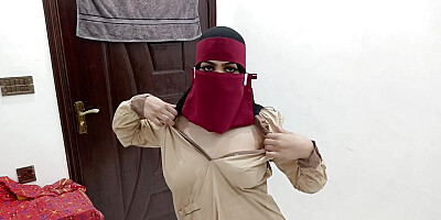 Desi Pakistani Beautiful College Girl Striptease Nude Danve