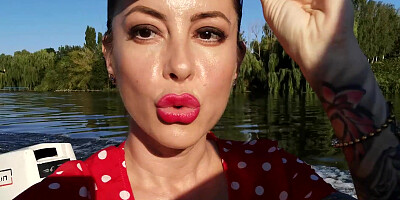 Railing in the boat makes me sizzling and nasty - Humid Kelly