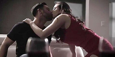 Evil Lesbian Stepmom Baits Dates Using Ho