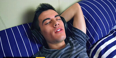 Brazzers - teens 18+ like it BIG - Stella Cox Jordi El Nino Polla - The Scoundrel Ruins A Sleepover