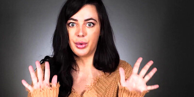 Naughty MILF pornstar fucks herself