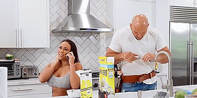 Carmela Clutch - Horny Stepmom Crazy Adult Movie