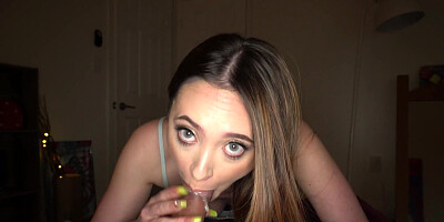 Quinn Wilde shows off her excellent cock handling skills in POV