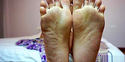 DIRTY FEET Foot Fetish FEMDOM Foot Dom EBONY SOLES Foot JOI