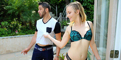 Karla Kush sucks firm cock before getting laid