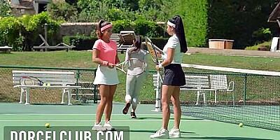 Mariska X - Luring At Babe Video