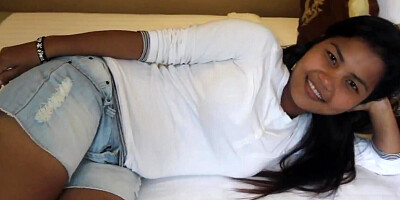 Eye-candy Thai girl impregnated by the tourist