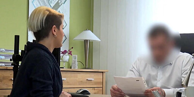 Fast office sex with an agent in exchange for loan