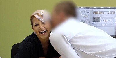 Fast office sex with an agent in exchange for loan