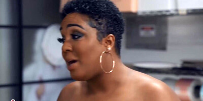 Barista is lucky to fuck manager and Ebony customer