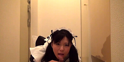The Japanese maid Mai Araki is sucking dick, uncensored