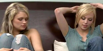 Teen girls fuck each other in sapphic porn