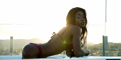Ebony beauty from Cameroon gets naked